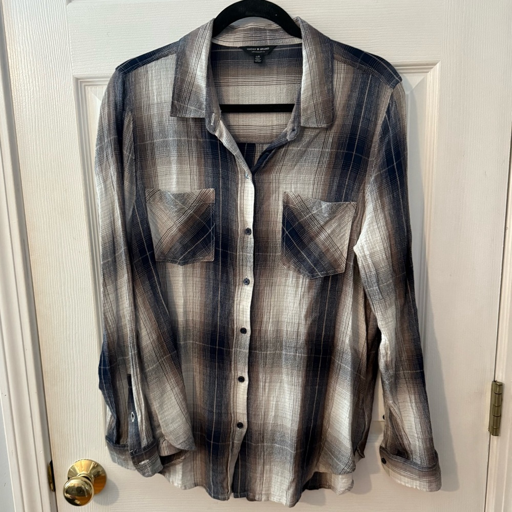 Lucky Brand Wrinkle Fabric Plaid Lughtweight Button Down Top
